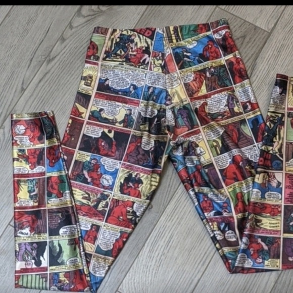 Blackmilk Woman in Red Episode 2 Comic Leggings High-Waisted Full Length Pop Art - Picture 4 of 8